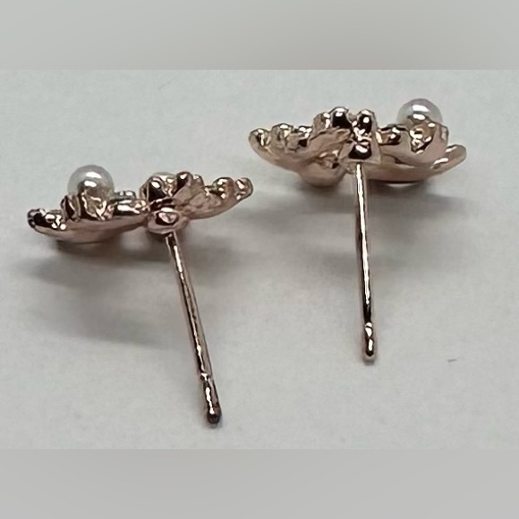 ✨🩵Dainty Rose Gold Flower Pearl & Crystal Wreath Stud Earrings Bridal Gift✨🩵 - Picture 16 of 16